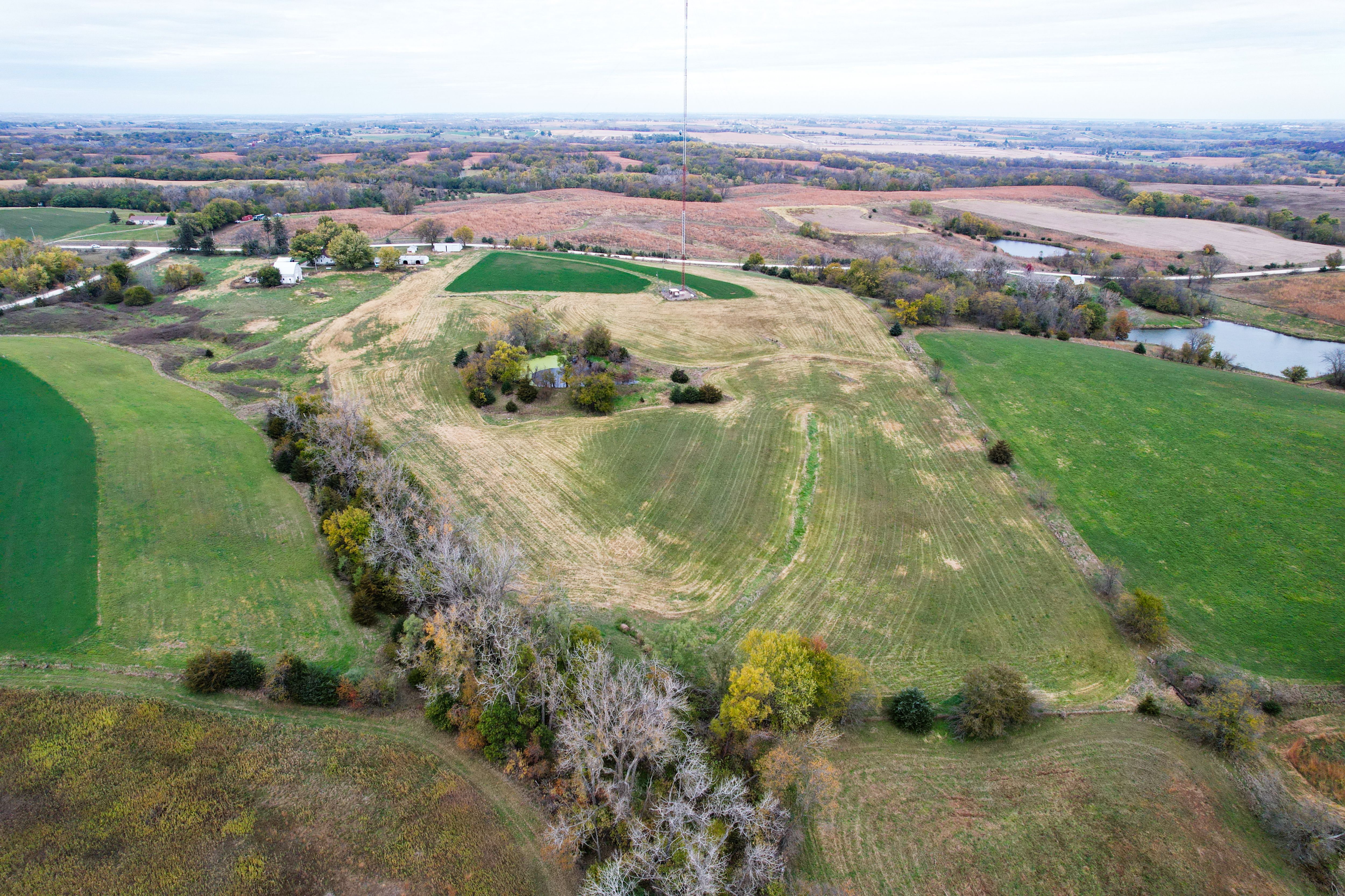 Listing Photo: Photo Oct 27 2025, 2 01 33 PM